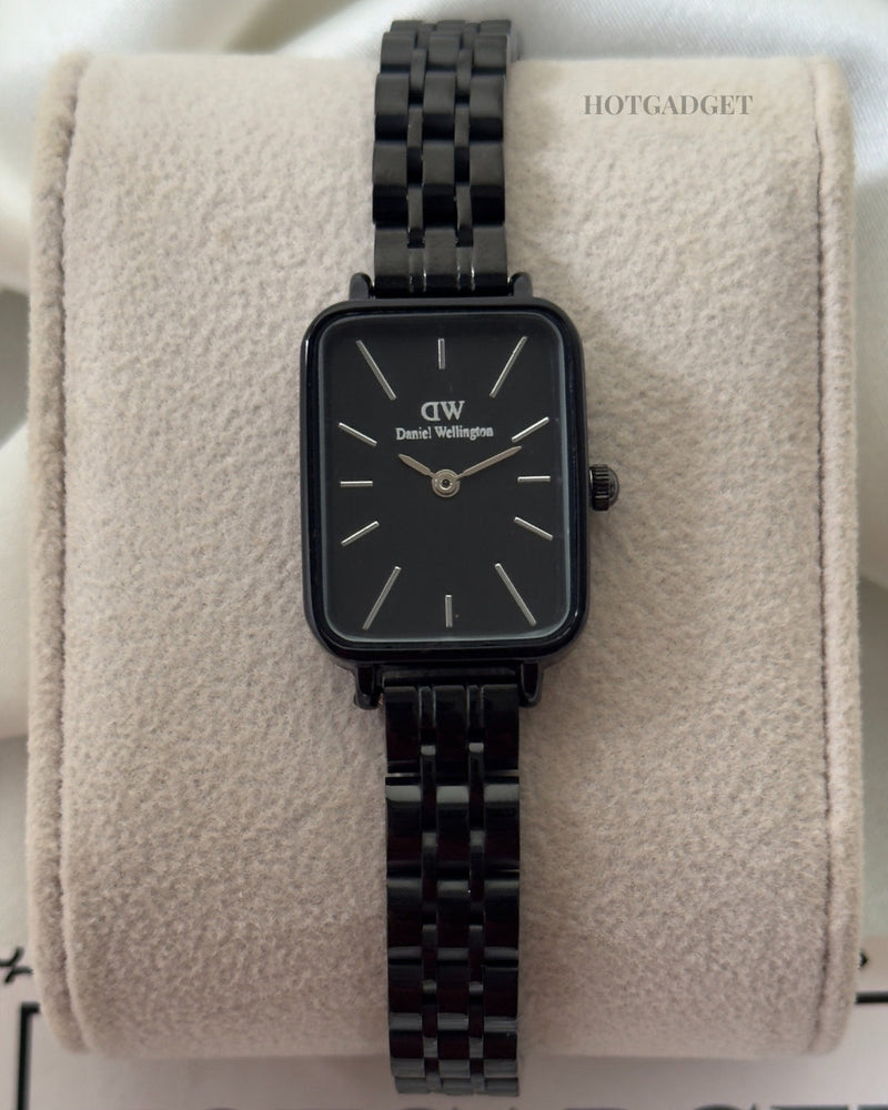 DW Quadro (Analog Watch)