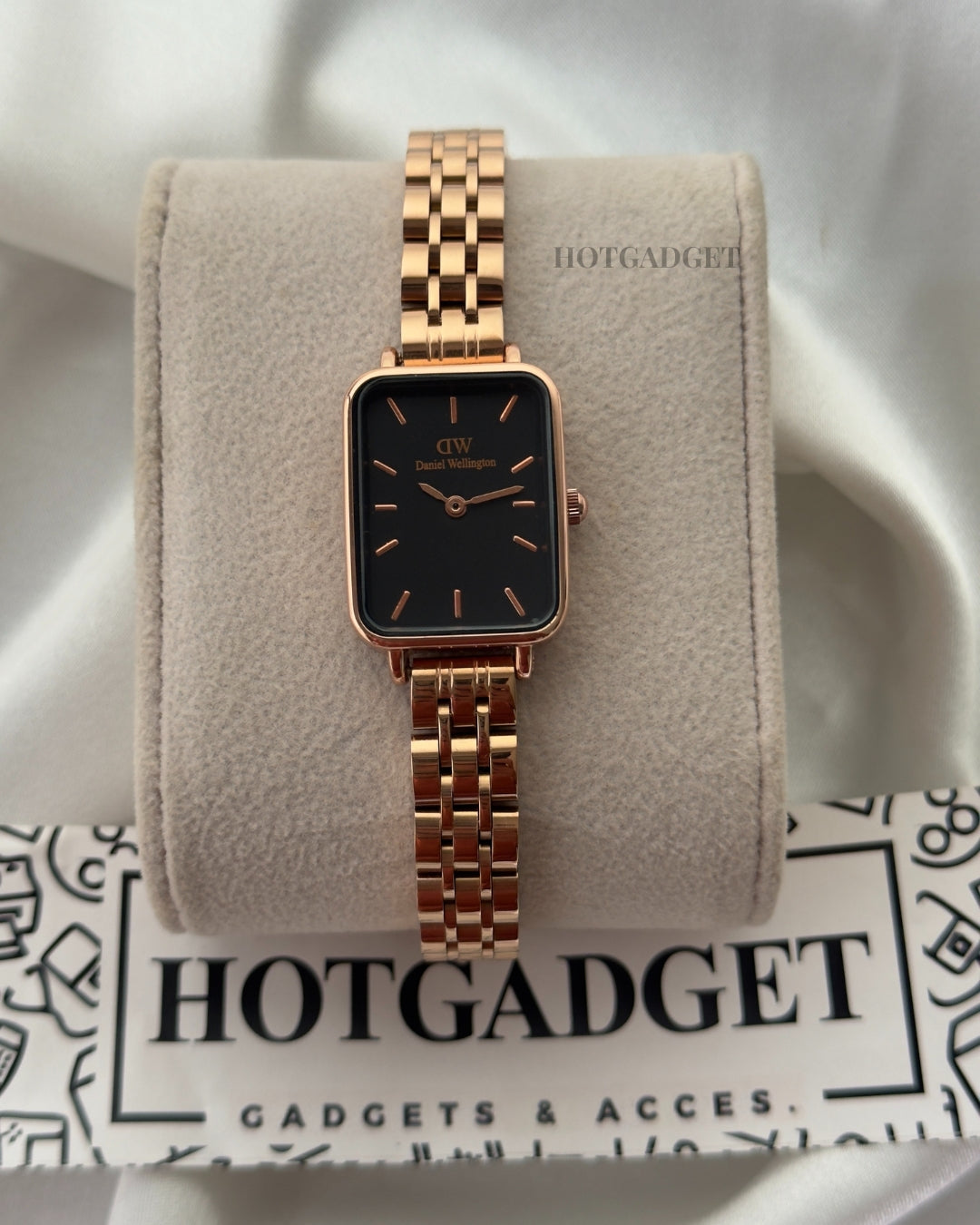 DW Quadro (Analog Watch)
