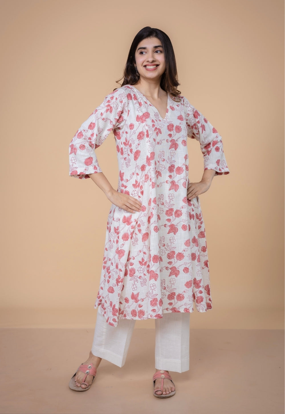 Smriti White Dabu Slub Cotton Kali Kurta