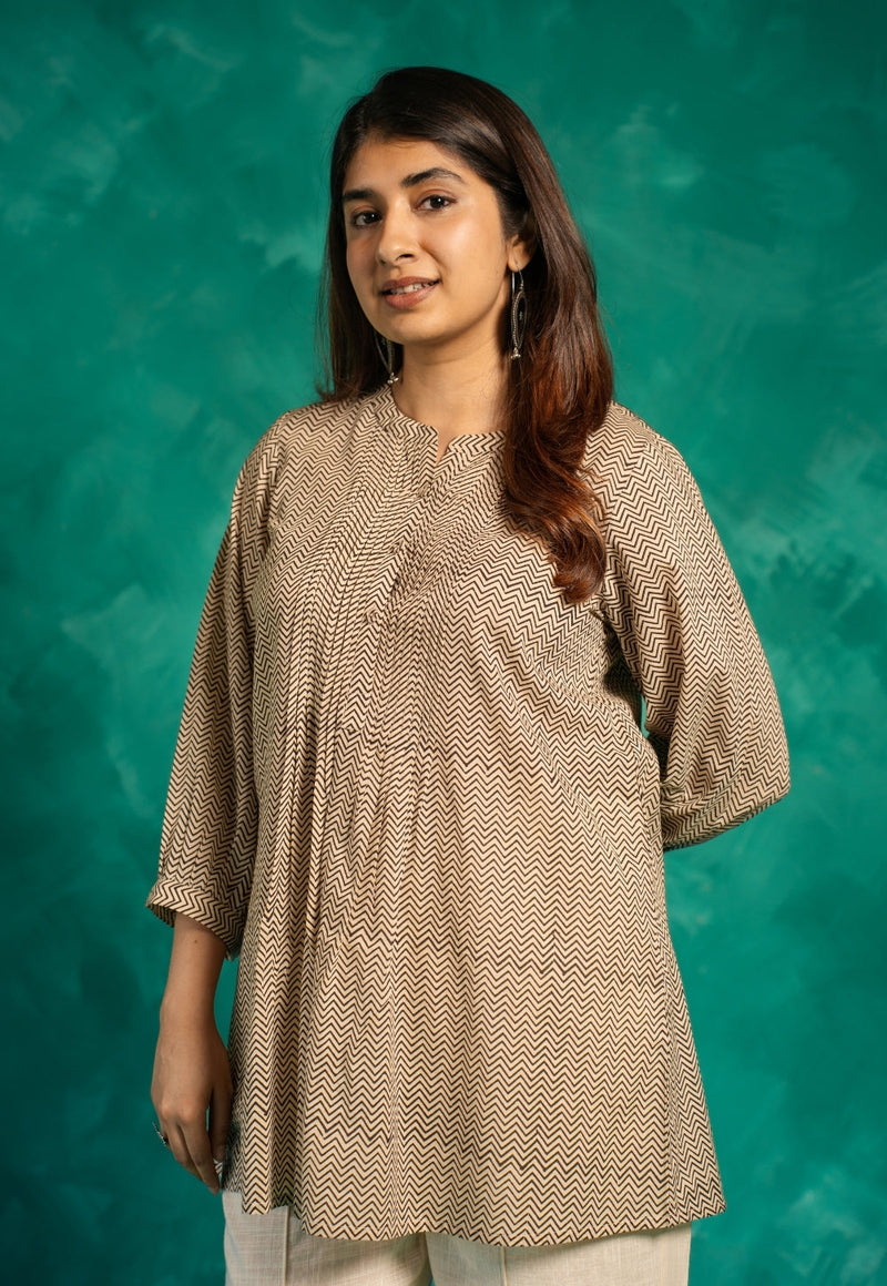 Faria Black Bagru Cotton A Line Short Top