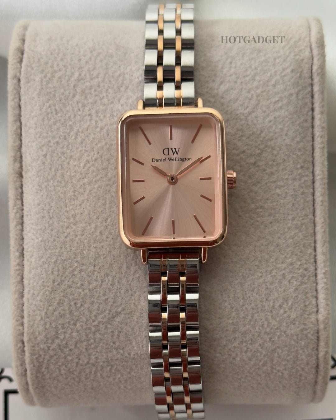 DW Quadro (Analog Watch)
