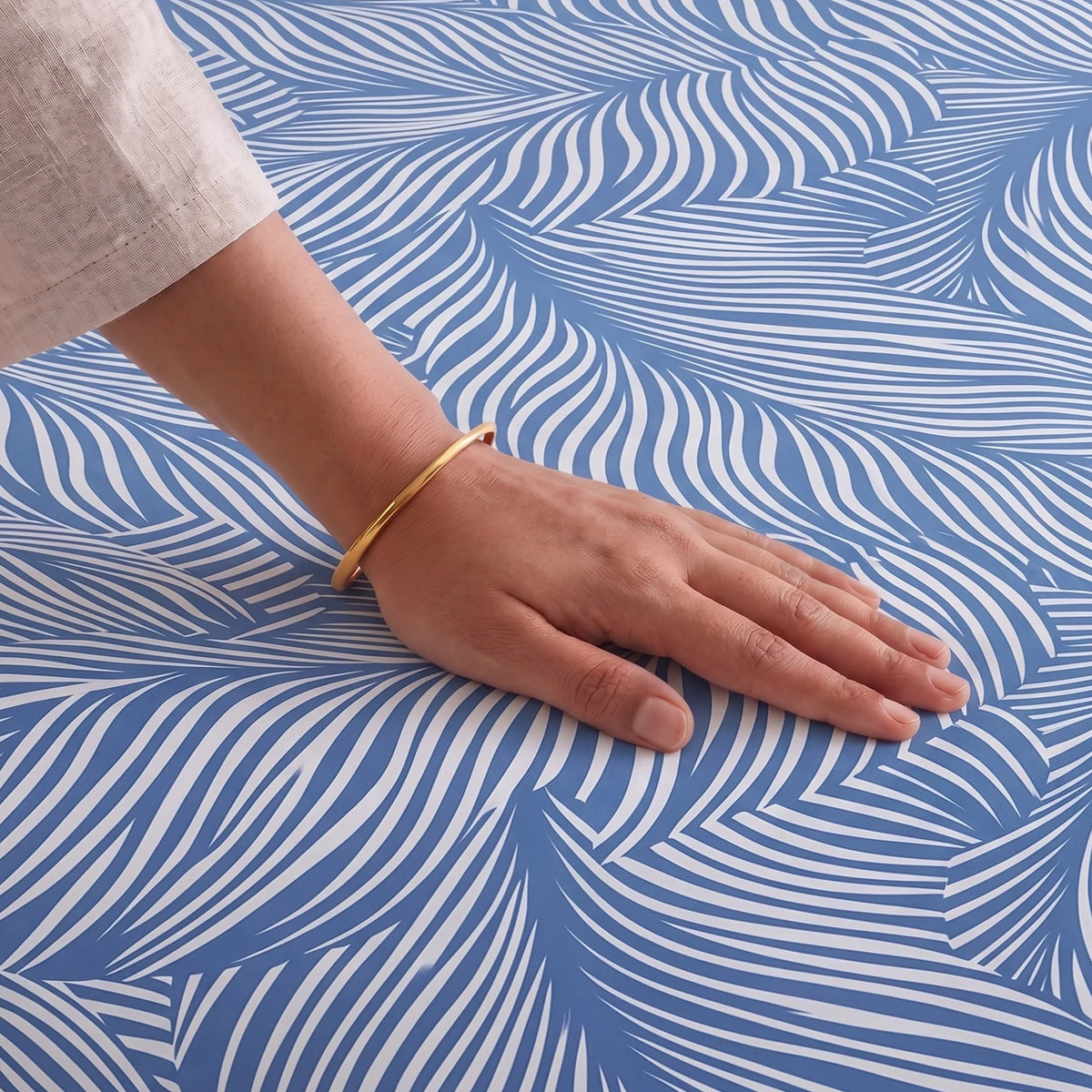 Blue Feather - Bedsheet (Blue & White)