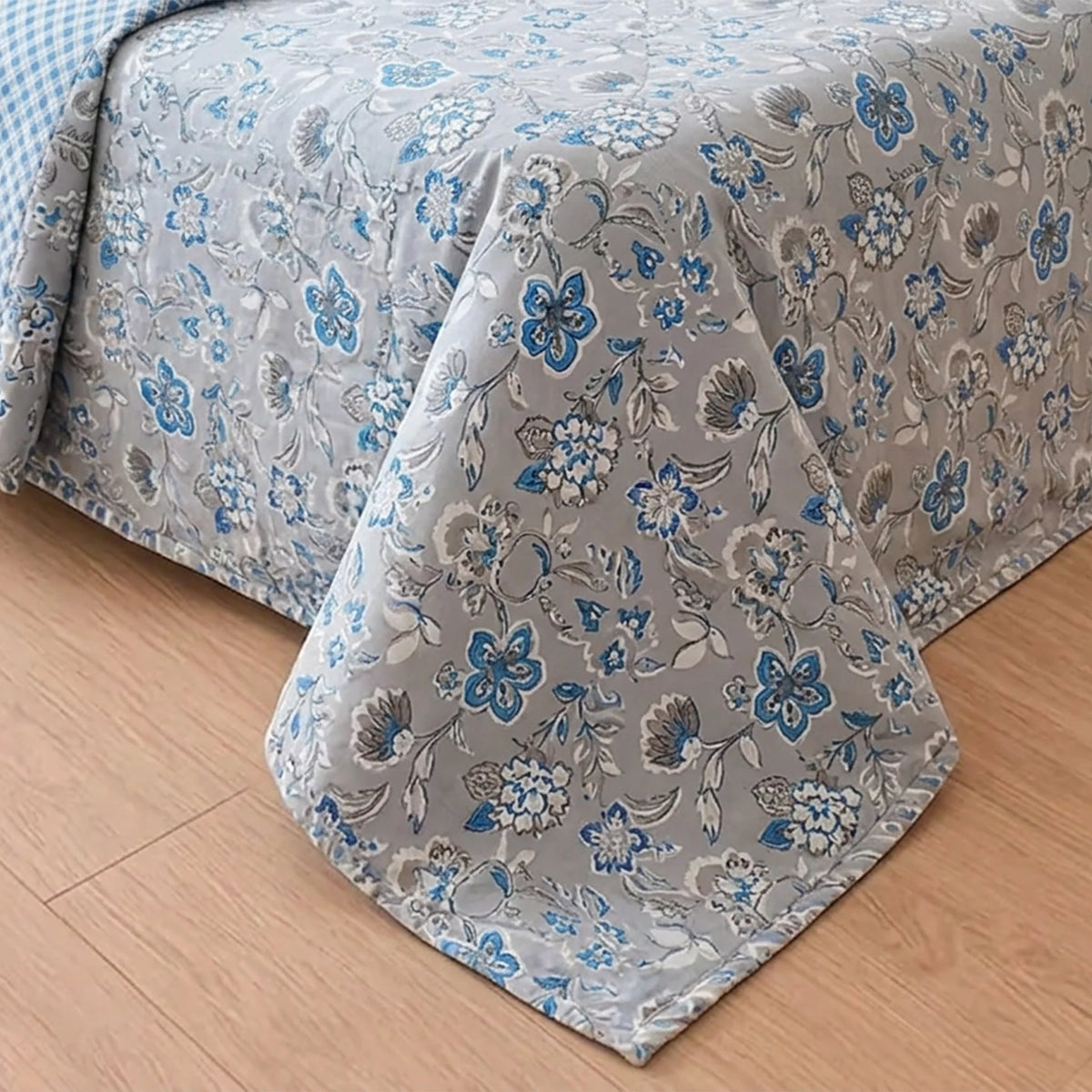 Imprimer Kaleidoscope - Chevron Bloom Printed Dohar (Light Grey & White)