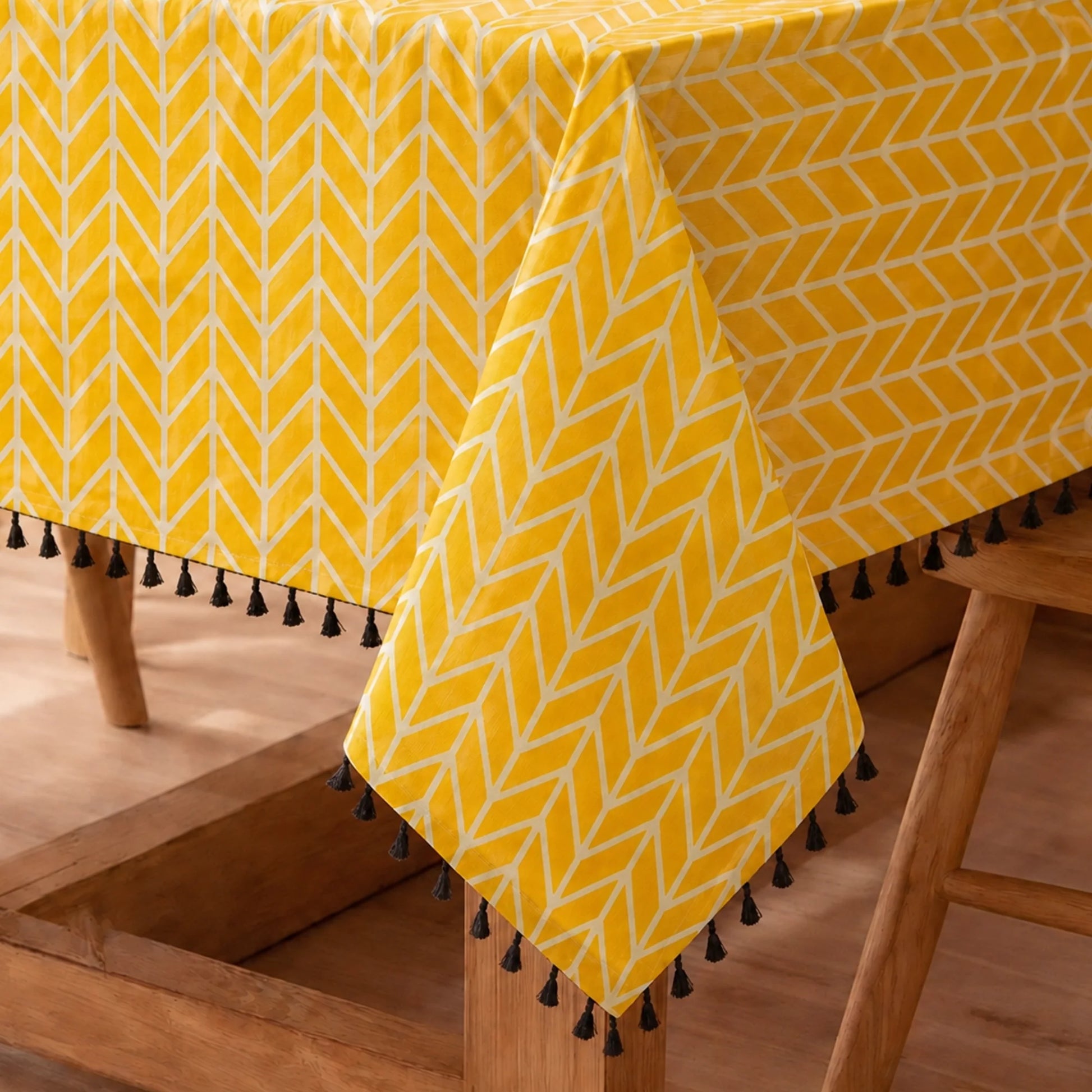Imprimer Handpicked Aztec - Table Cover (Yellow)-2