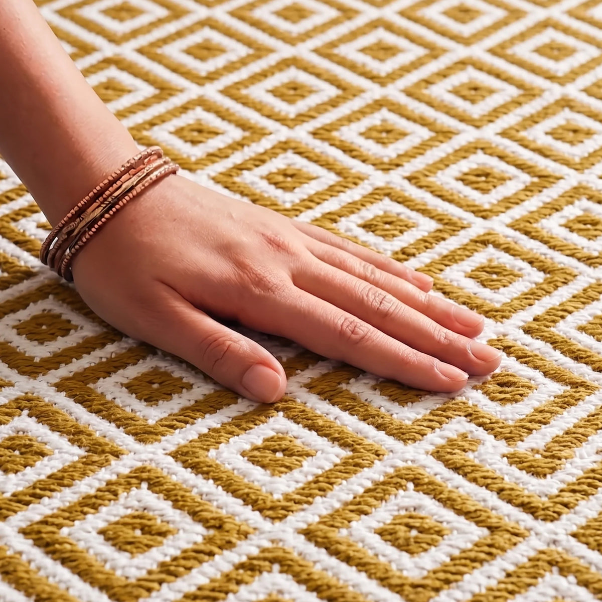 Tessitura Confetti - Diamond Cotton Rug (Mustard & White)