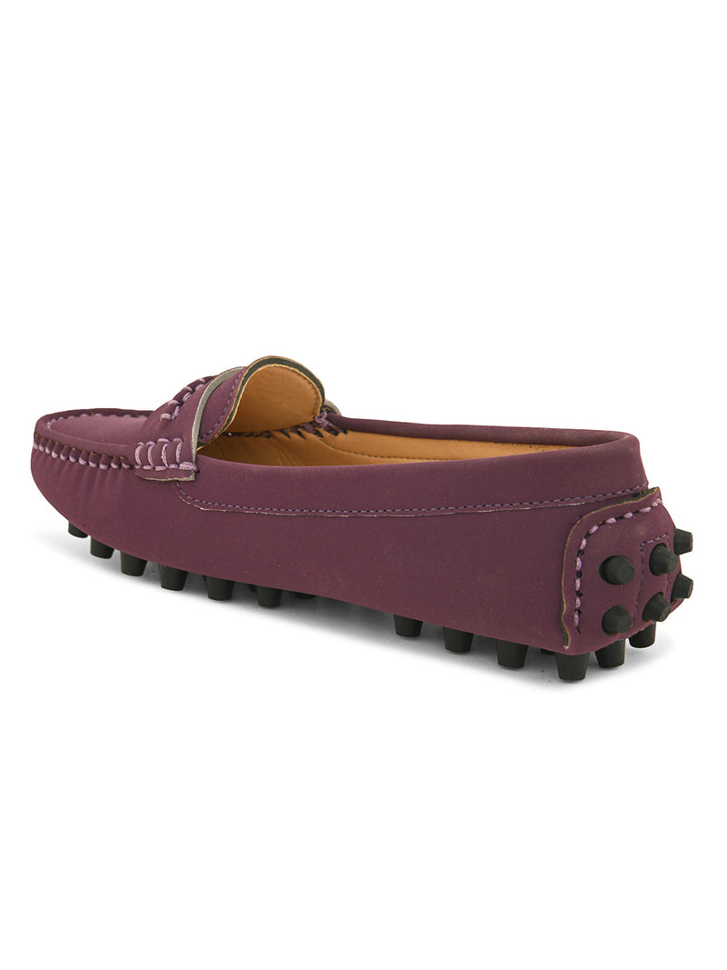 Women Solid Loafers With Thread Detailing-4