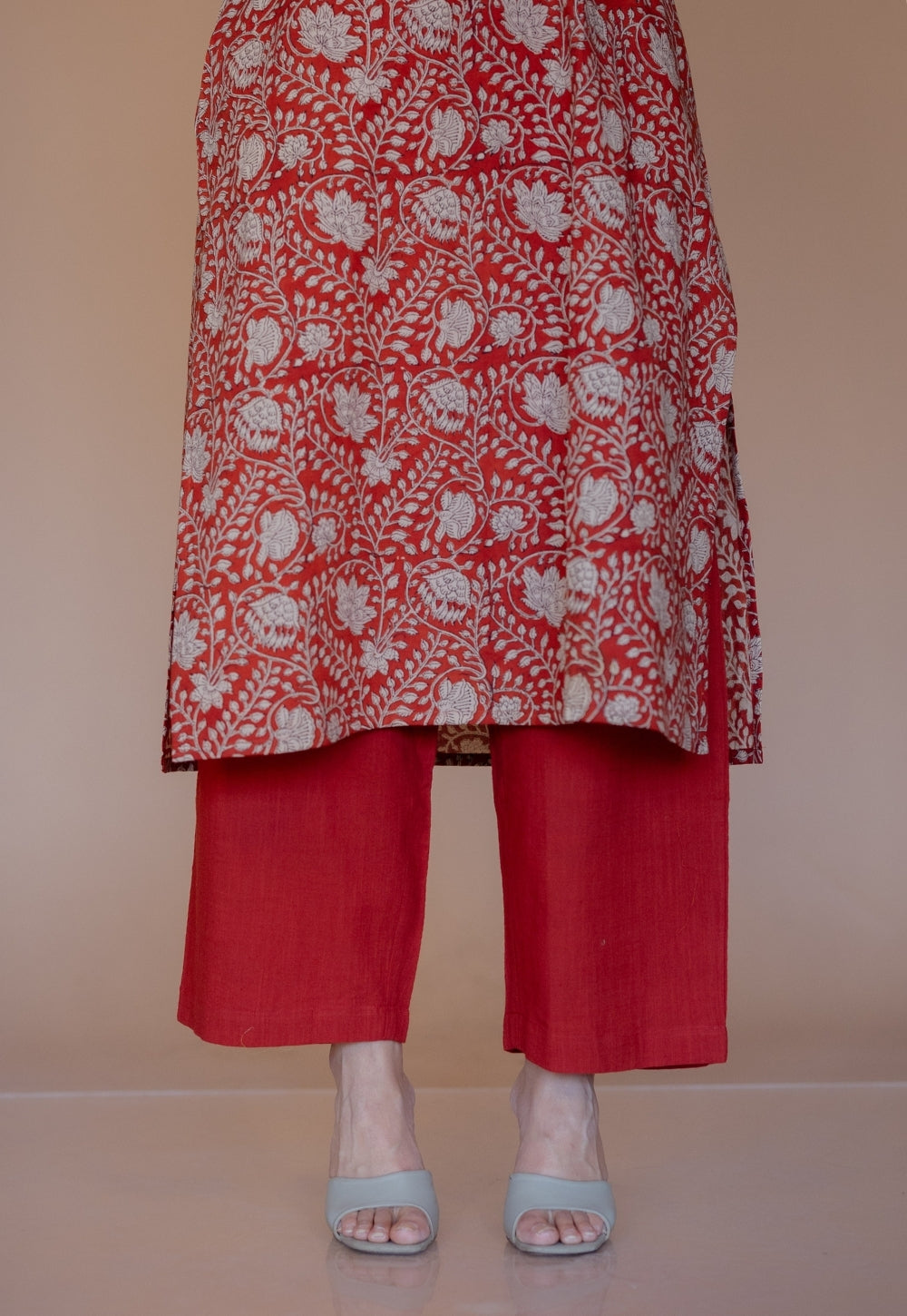 Yashi Red Solid Slub Cotton Straight Pant