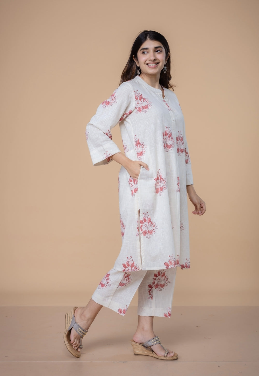 Harshi White Dabu Slub Cotton Straight Co-Ord Set