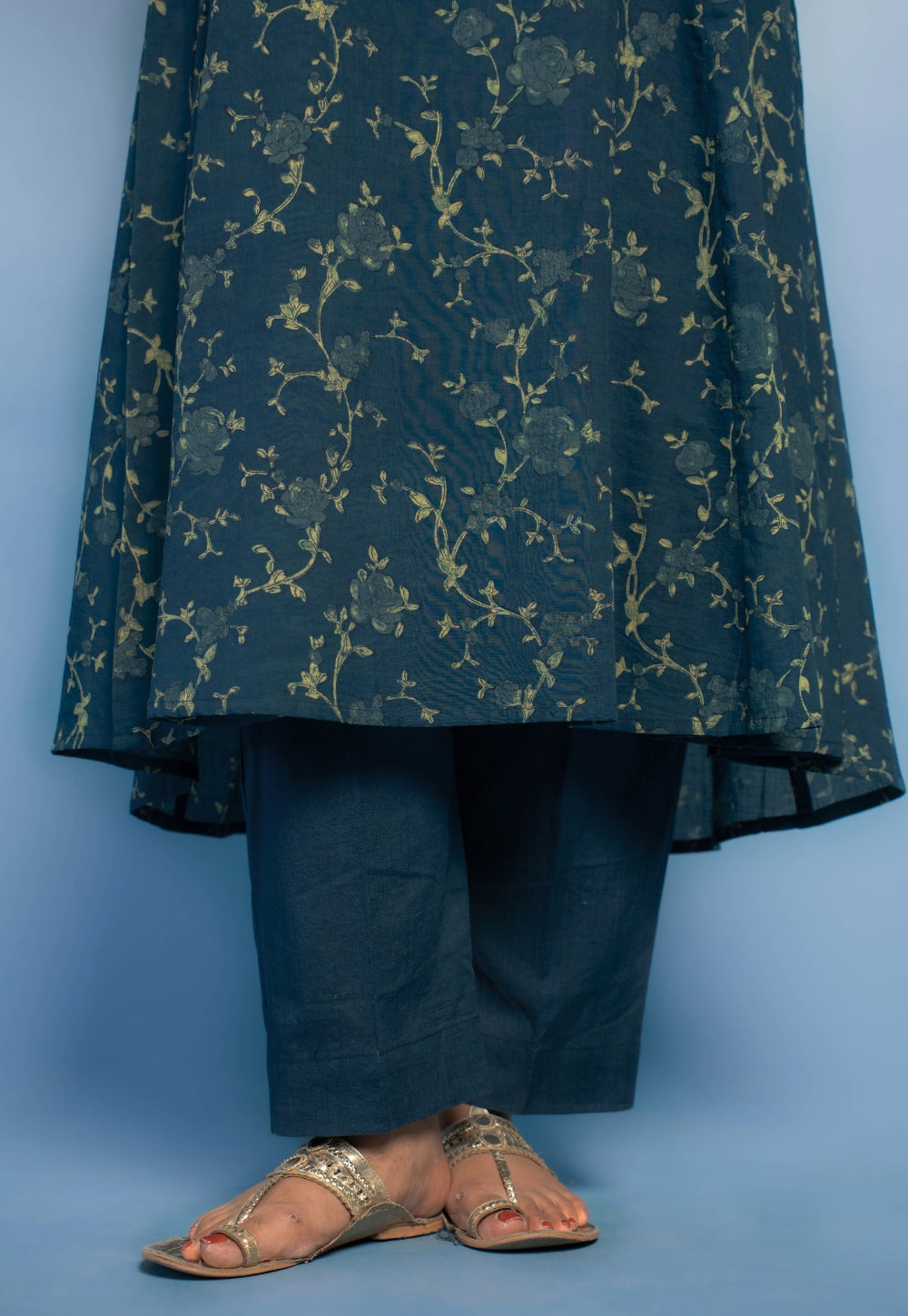 Prita Teal Blue Solid Slub Cotton Narrow Pant