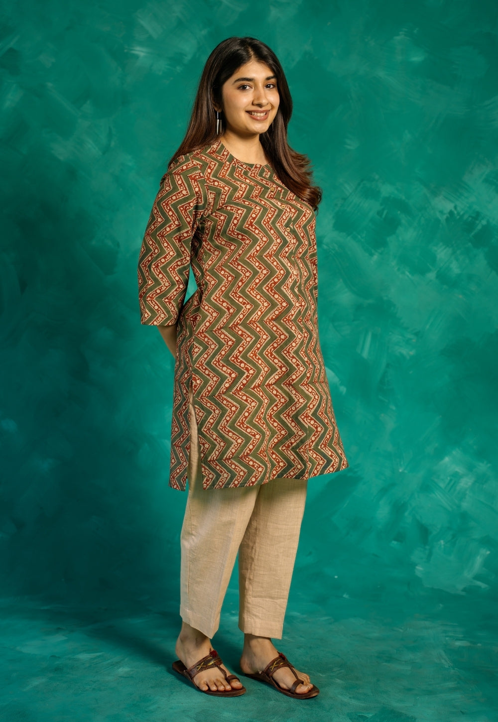 Vaanya Green Bagru Cotton Straight Short Top