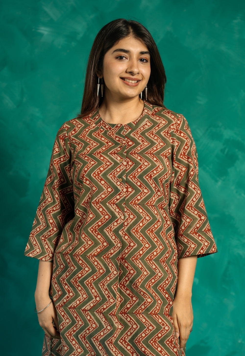 Vaanya Green Bagru Cotton Straight Short Top