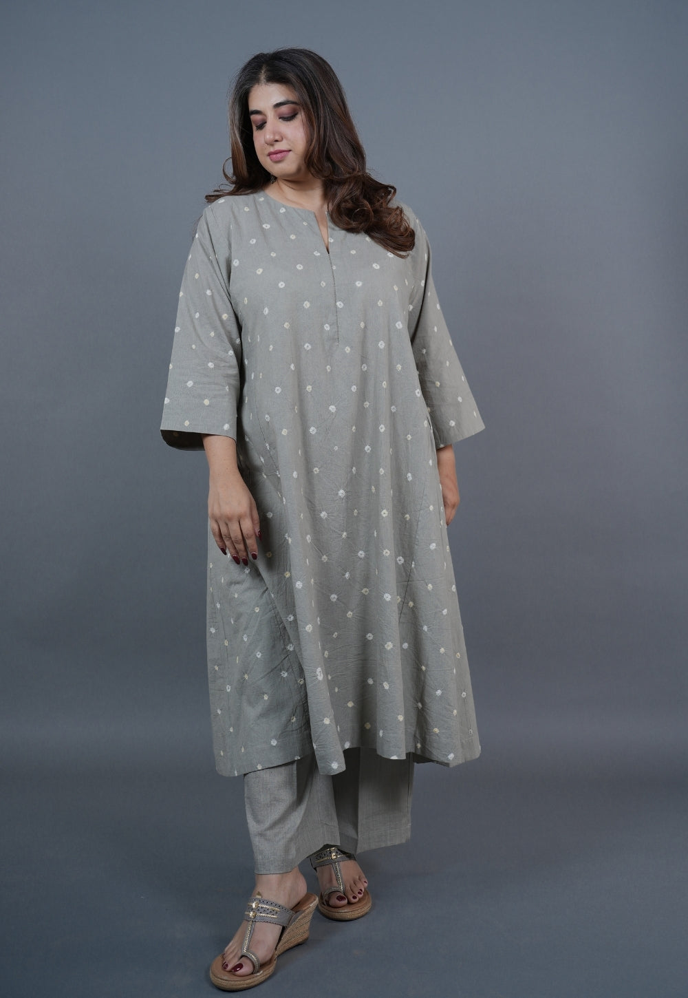 Atika Grey Bandhani Cotton Jhabbha Kali Kurta with Embroidery