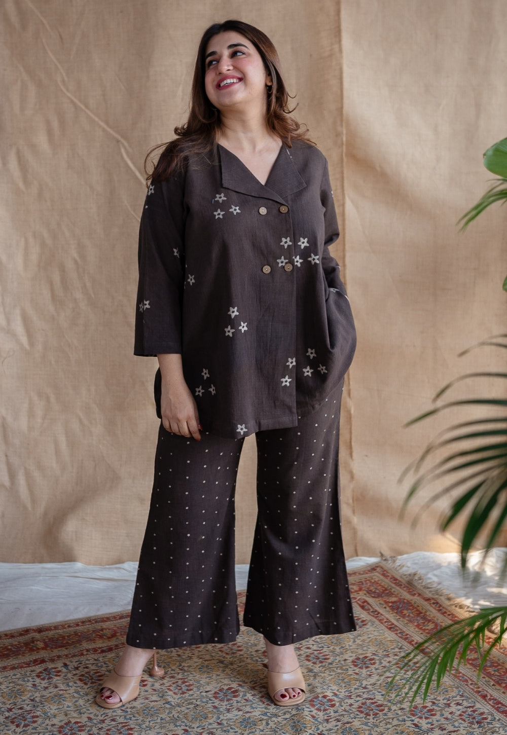 Samita Charcoal Straight Dabu Slub Cotton Co-Ord Set (Set of 2)