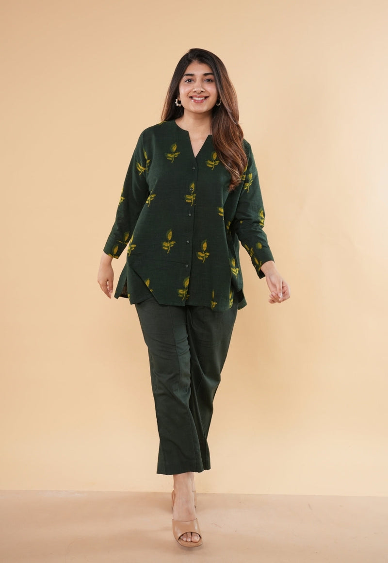 Myra Green Solid Slub Cotton Straight Pant