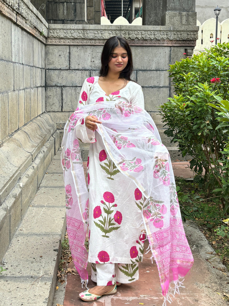 Pink buta straight set