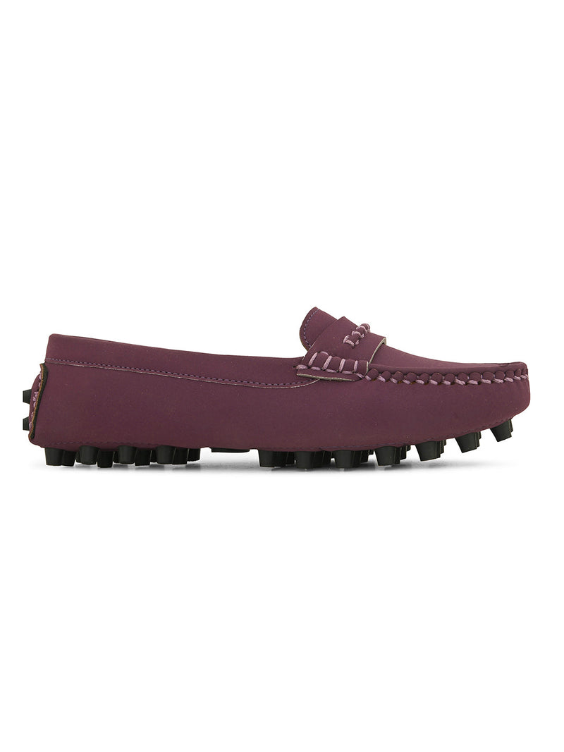 Women Solid Loafers With Thread Detailing-3