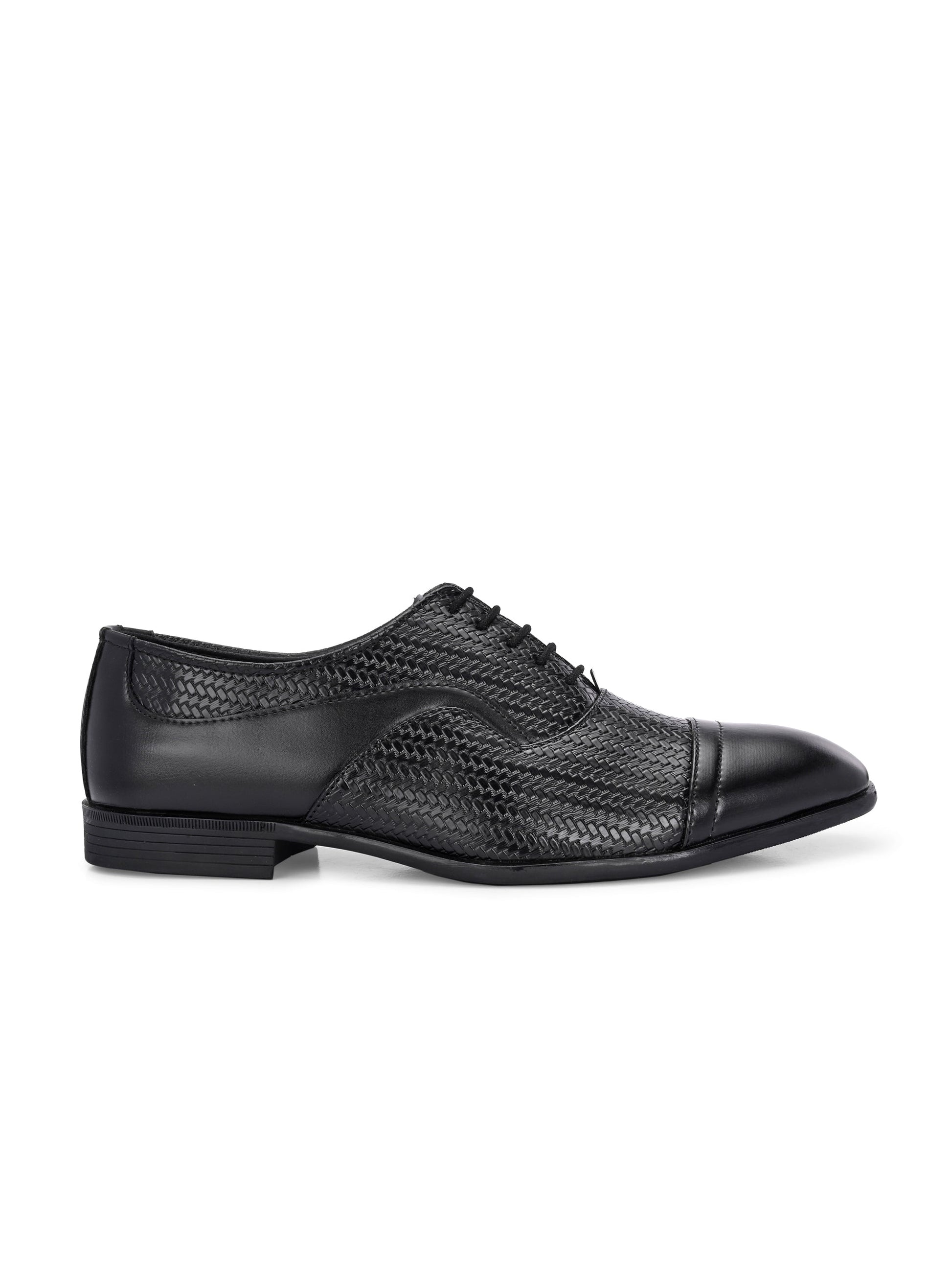 Men Textured Formal Oxfords-3