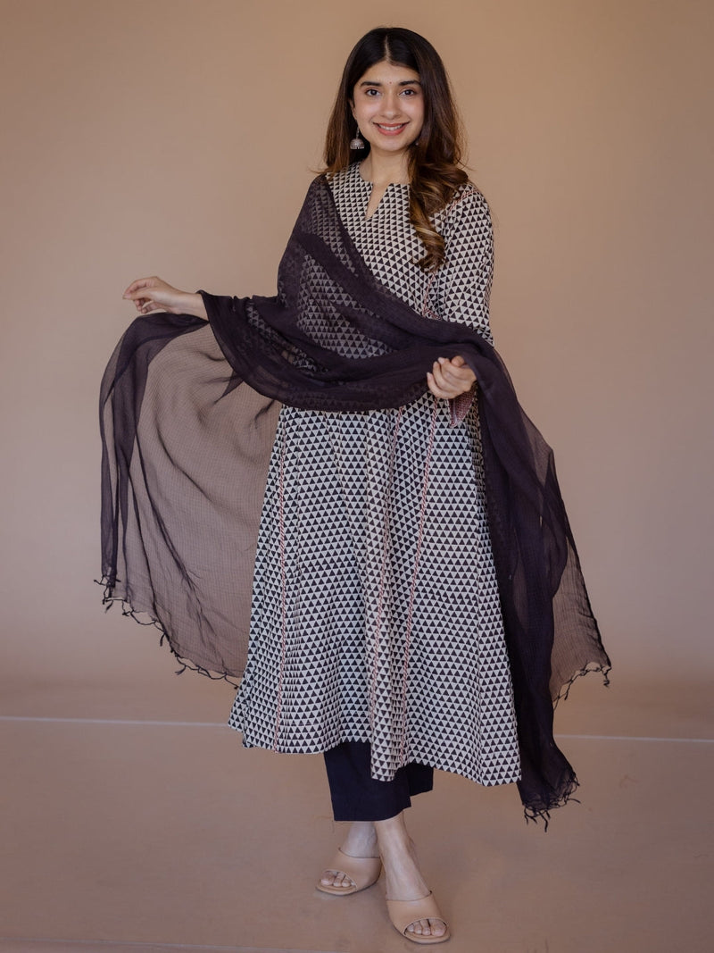 Nyra Off White Bagru Cotton Jhabbha Kali Kurta with Embroidery