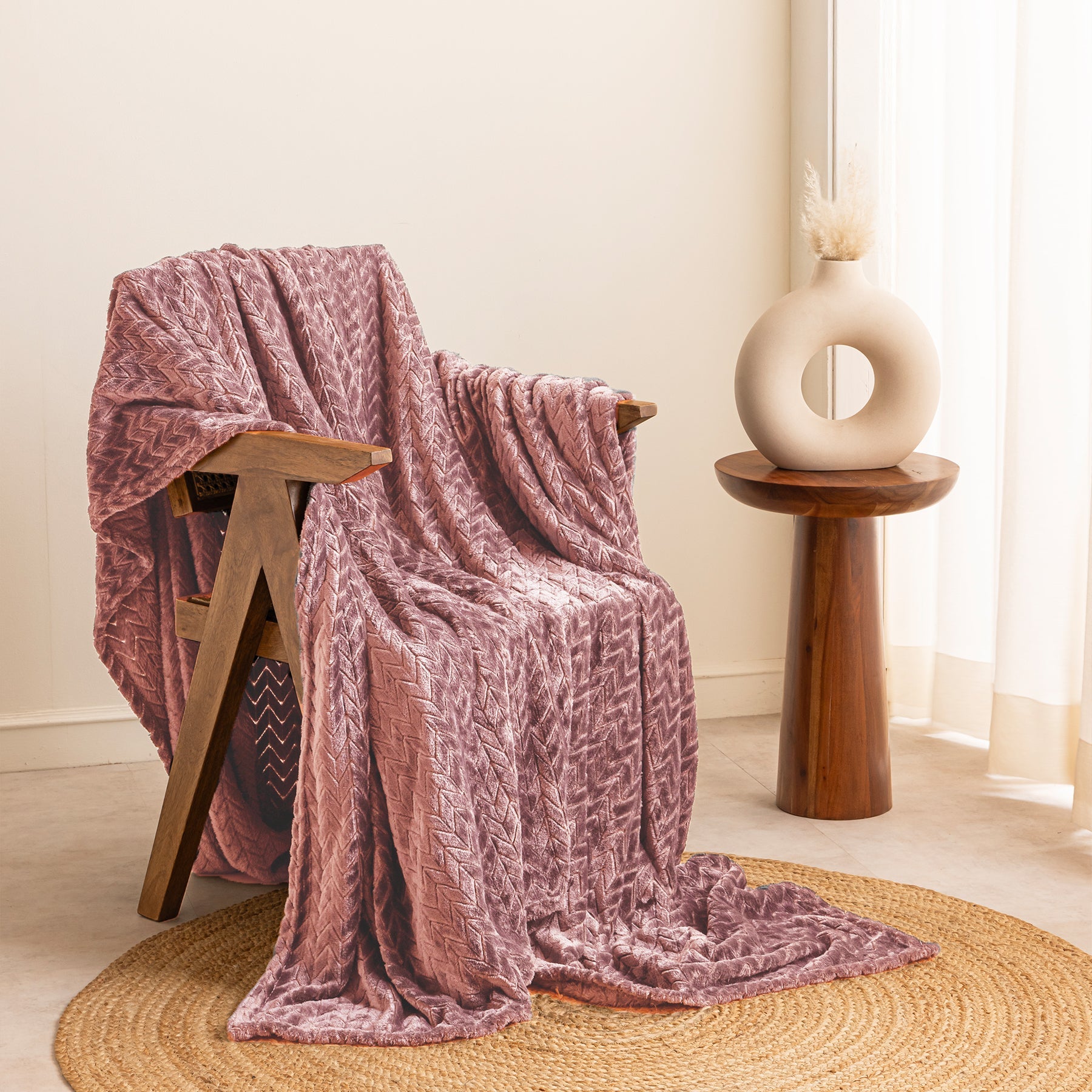 Fort Mellow - Wave Plush Blanket (Pink)-1