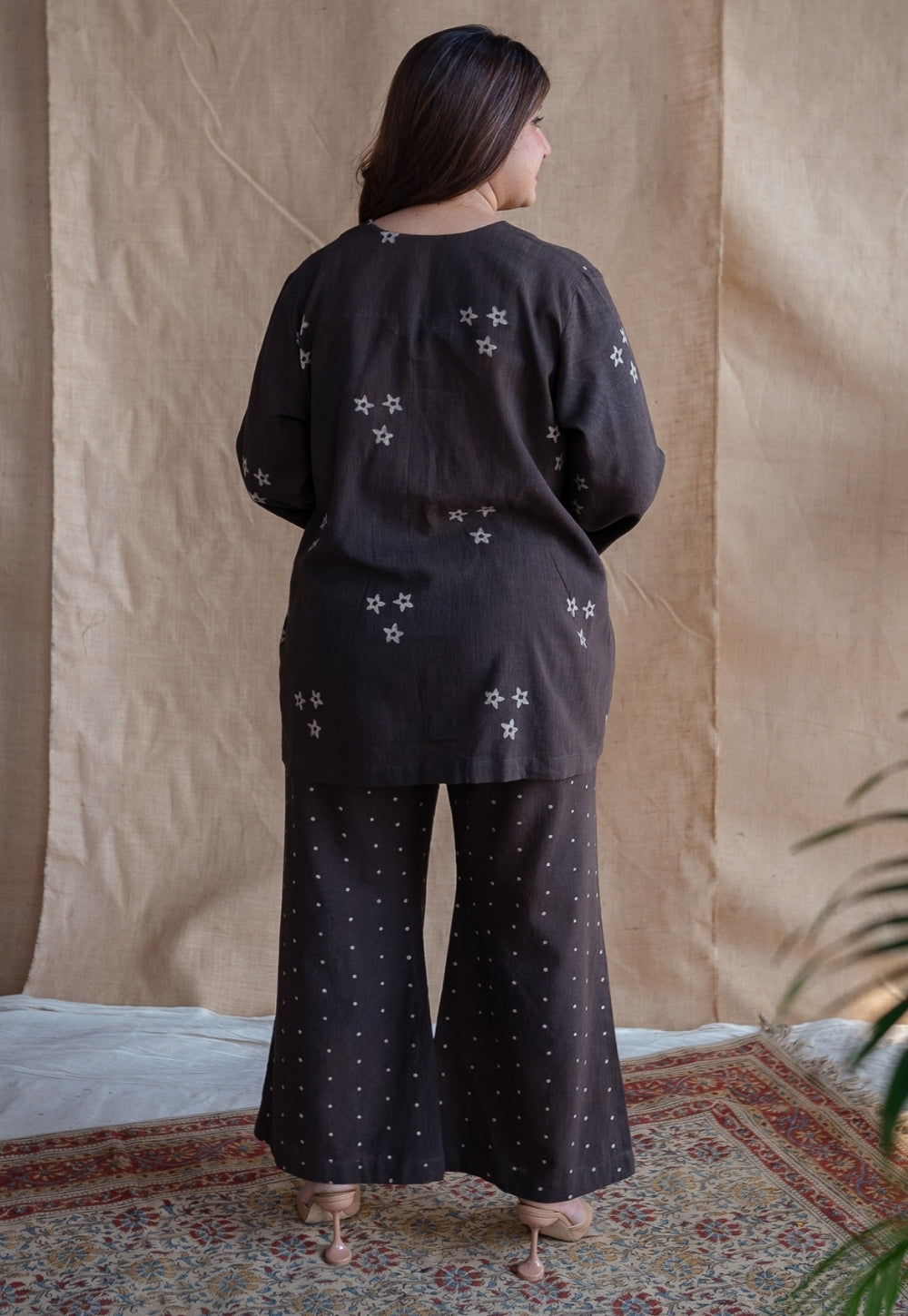 Samita Charcoal Straight Dabu Slub Cotton Co-Ord Set (Set of 2)