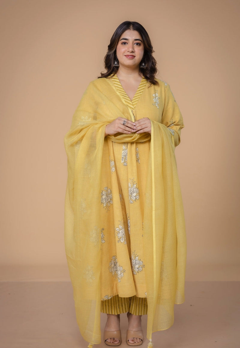 Sakhi Yellow Dabu Slub Cotton Kali Kurta