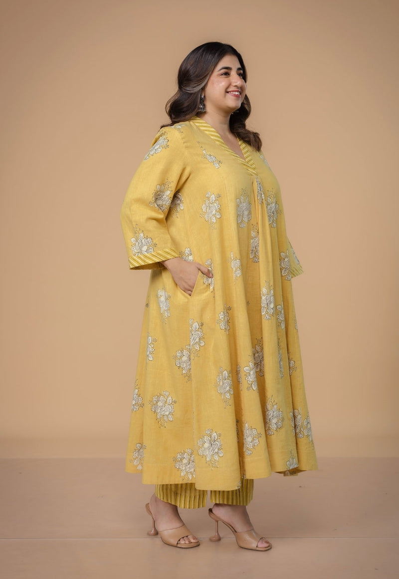Sakhi Yellow Dabu Slub Cotton Kali Kurta
