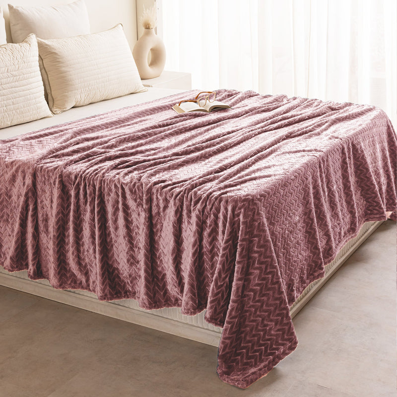 Fort Mellow - Wave Plush Blanket (Pink)-4
