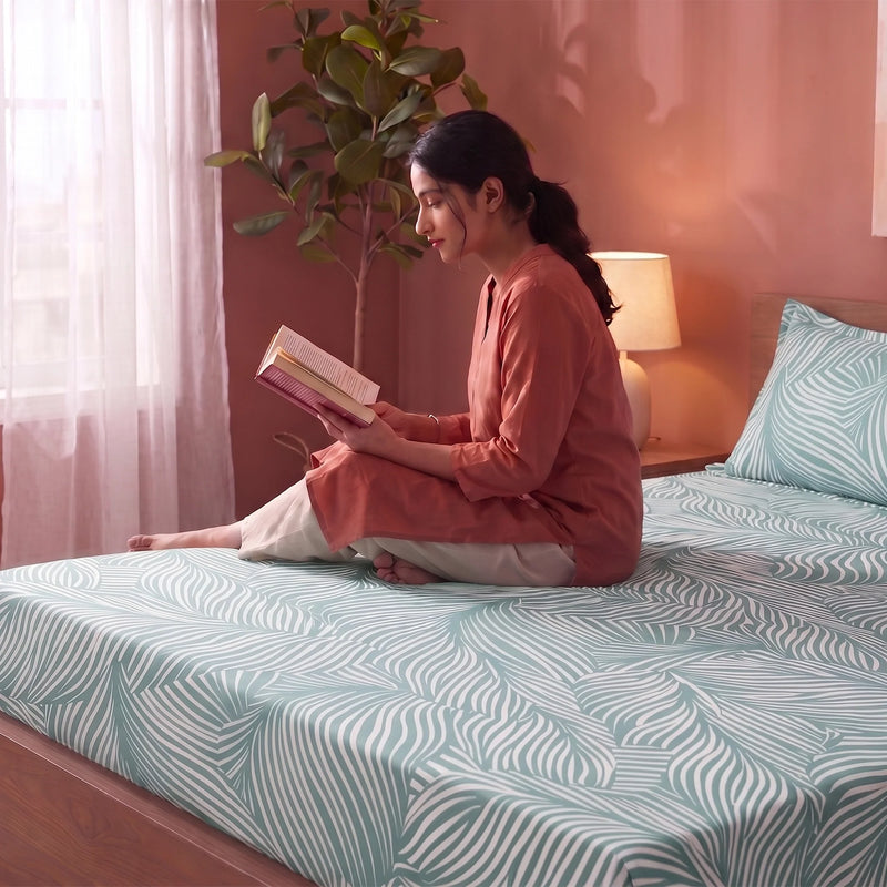 Mint Green Feather - Fitted Sheet (Mint Green & White)-4