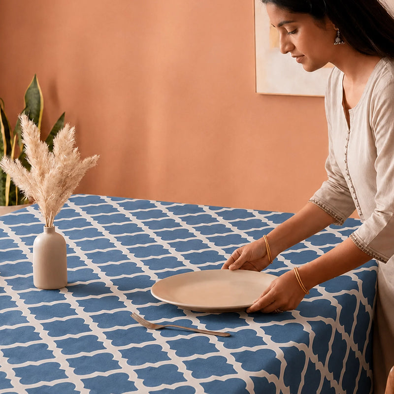 Imprimer Quatrefoil - Printed Table Cover (Blue)-4