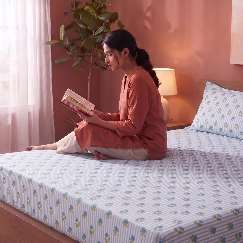 Soft Serenade - Floral Fitted Sheet (Blue)-4