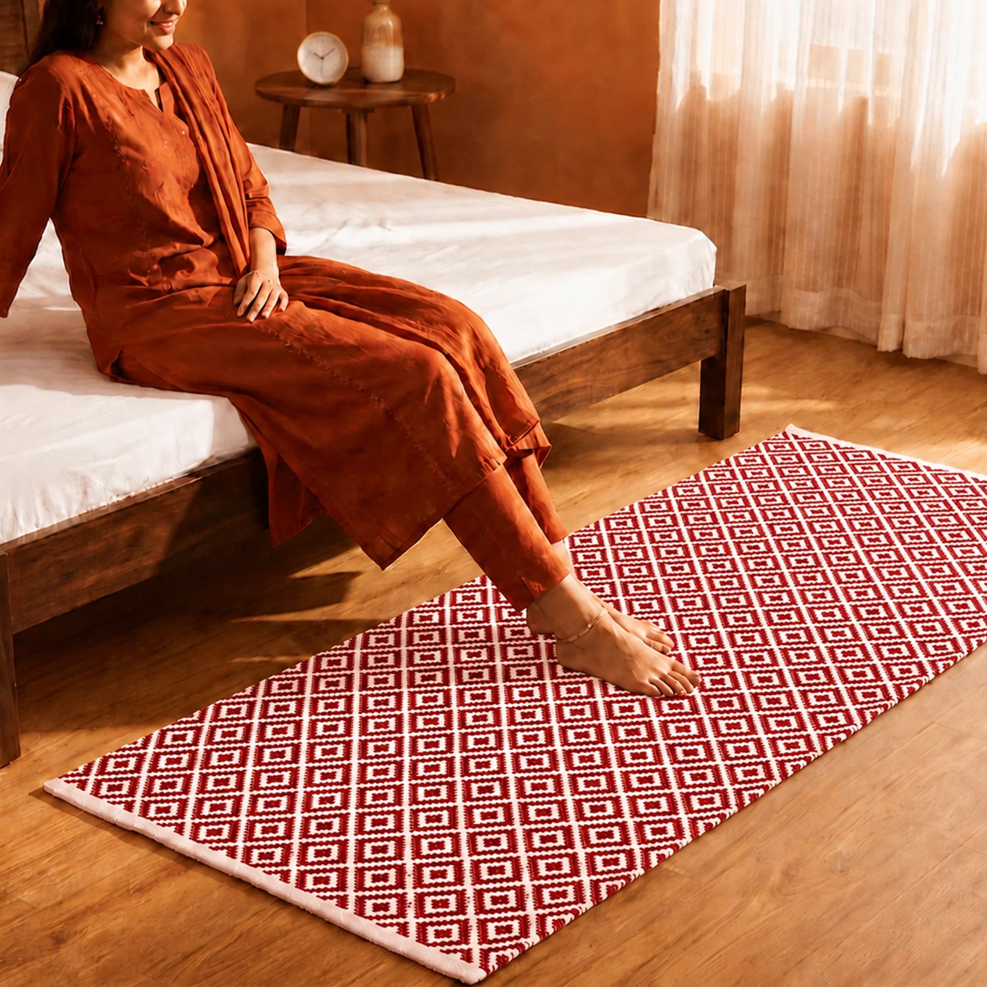 Tessitura Confetti - Diamond Cotton Rug (Red & White)-7