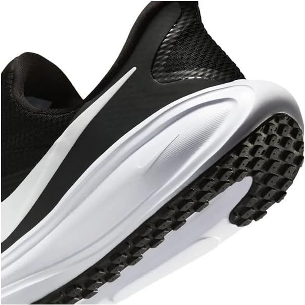 Nike Revolution 8 EasyOn Running Shoes