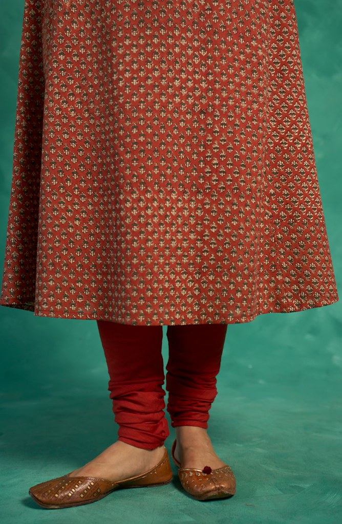 Miral Red Solid Slub Cotton Churidar