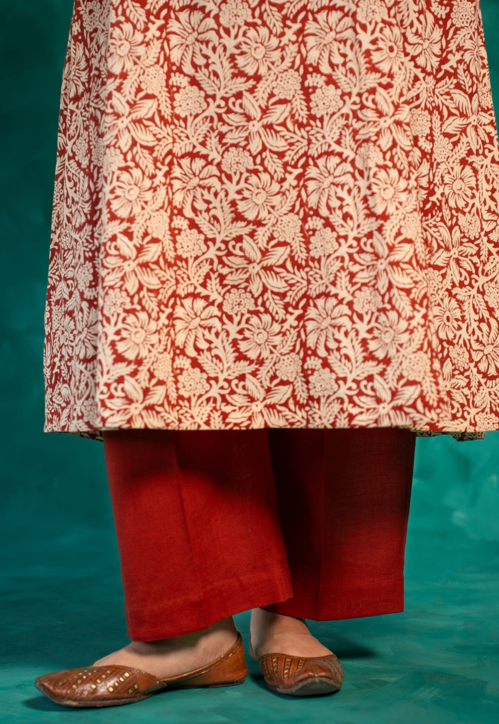 Yashi Red Solid Slub Cotton Straight Pant