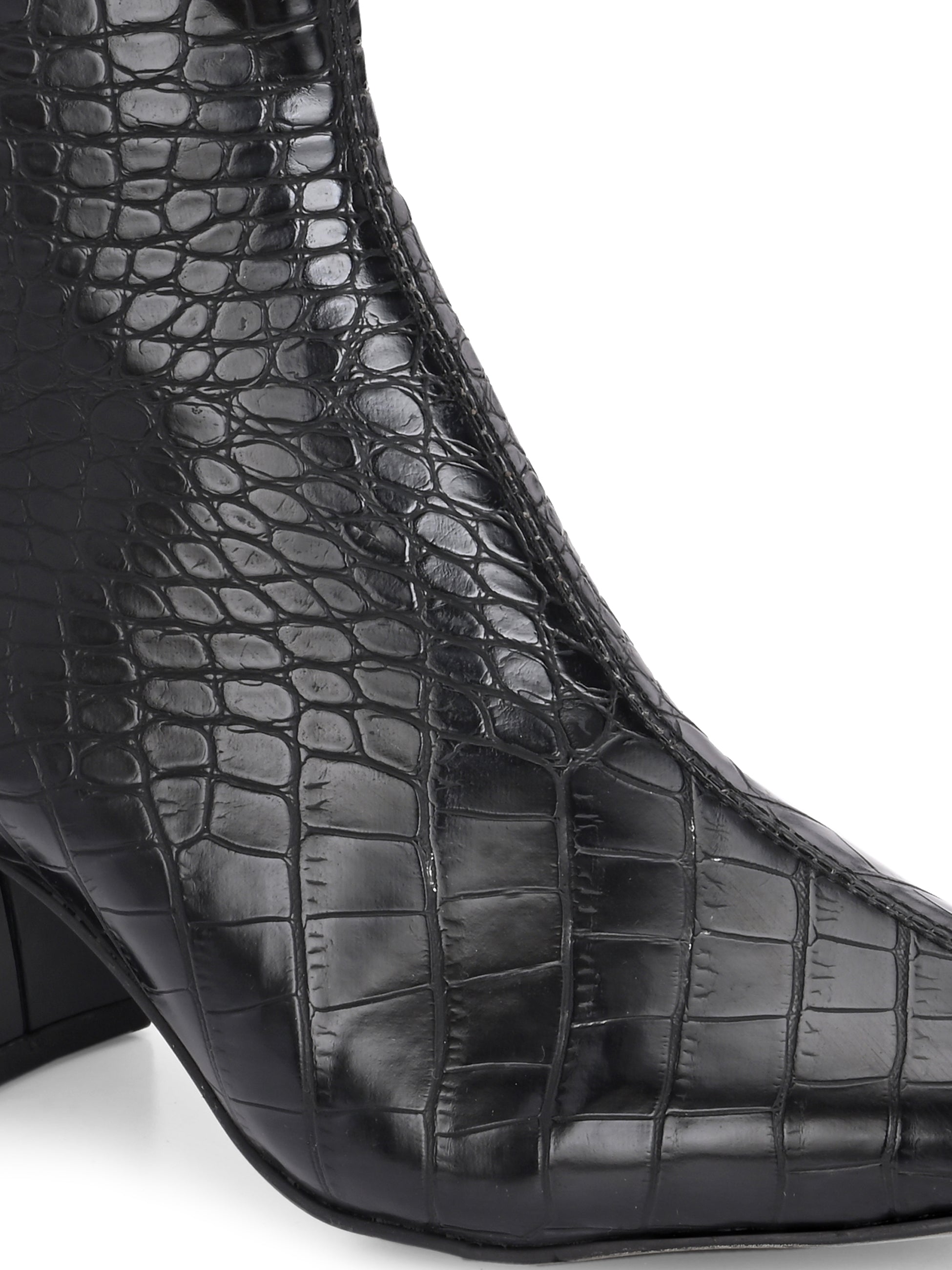 Black crocodile-patterned high heel boot with a block heel and El Paso branding.
