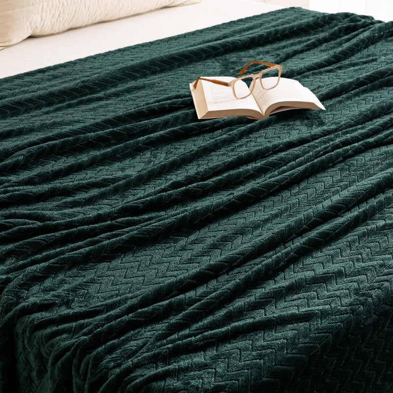 Fort Mellow - Wave Plush Blanket (Emerald Green)-5