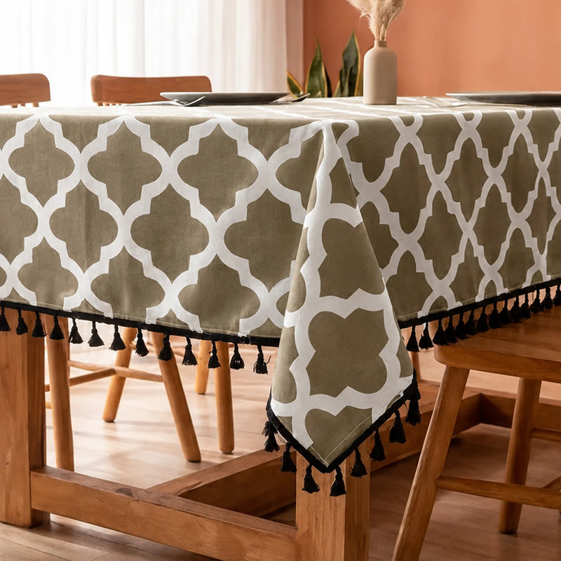 Imprimer Handpicked Quatrefoil - Table Cover (Grey)-5