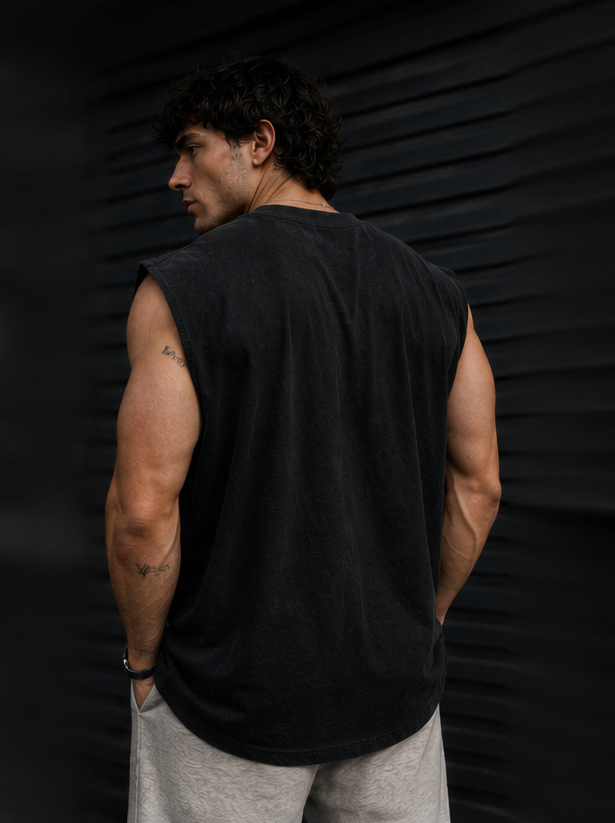 Black - T104 - Don't Be Skinny - Tank Top