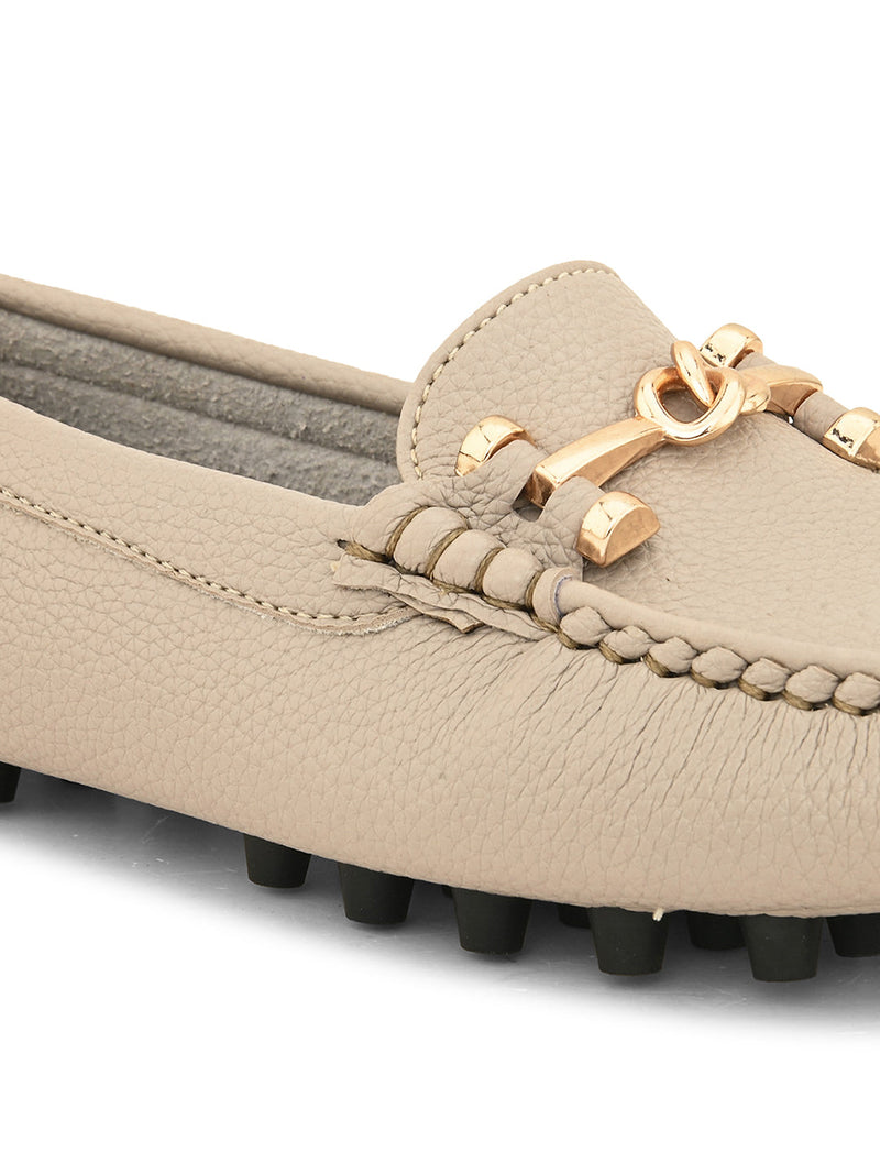 Women Textured Loafers With Buckle Detailing-2