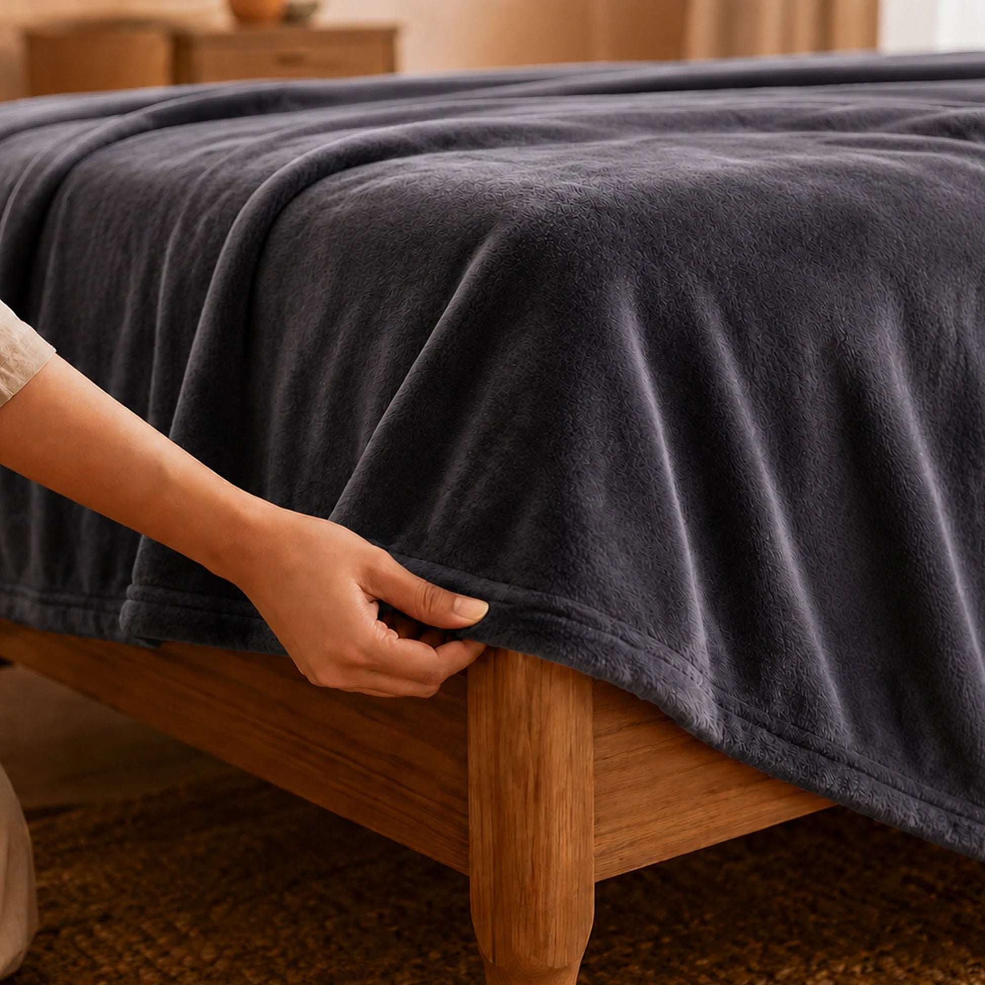 Fort Mellow - Plush Blanket (Storm Grey)-5