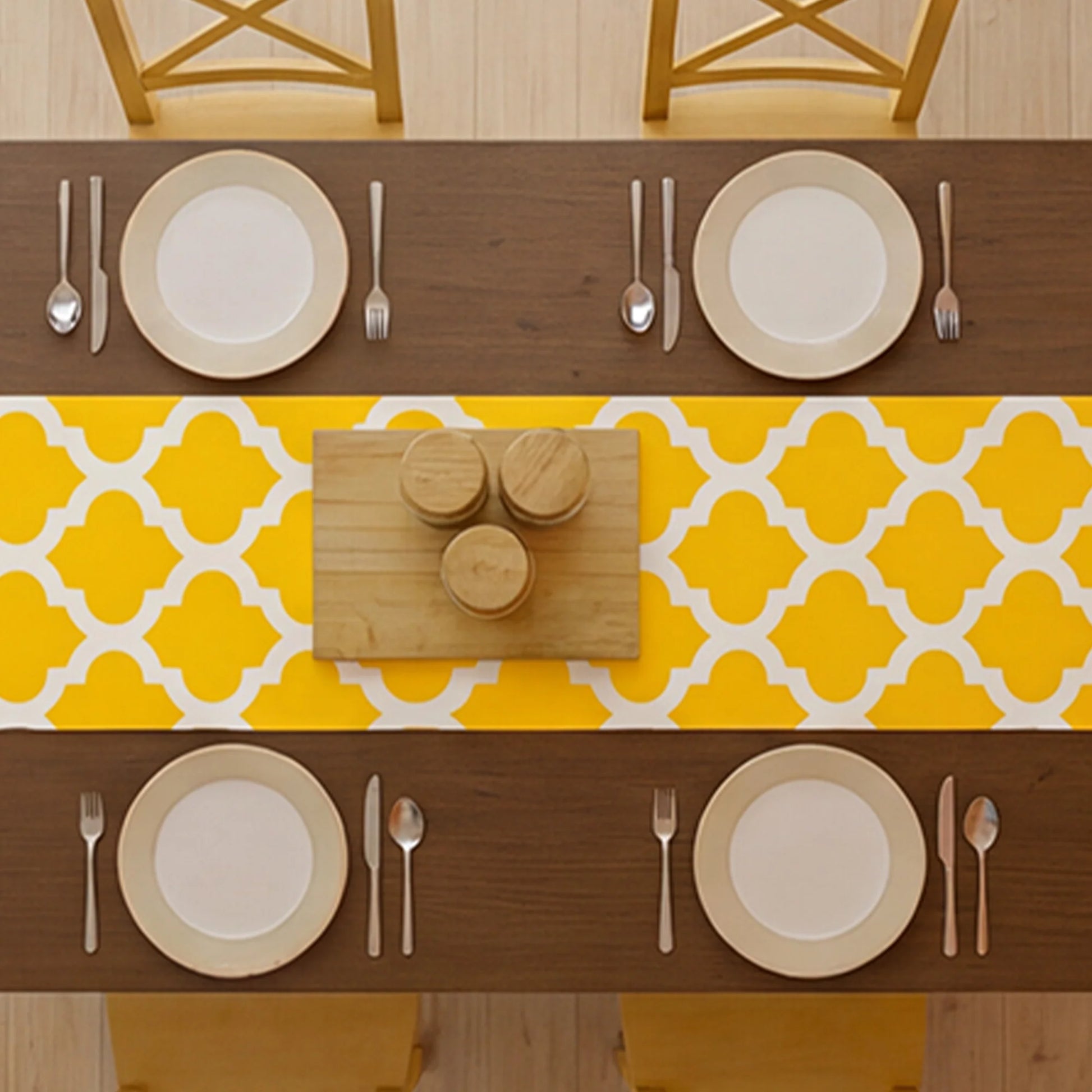 Imprimer Quatrefoil - Printed Dining Table Runner (Yellow)-5