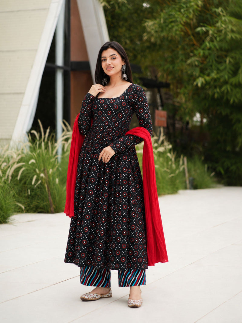 Black Savni Set