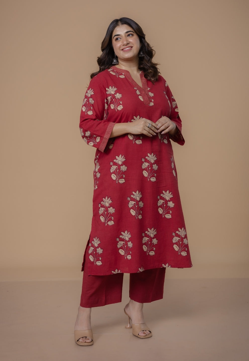 Vaanya Red Dabu Slub Cotton Straight Kurta