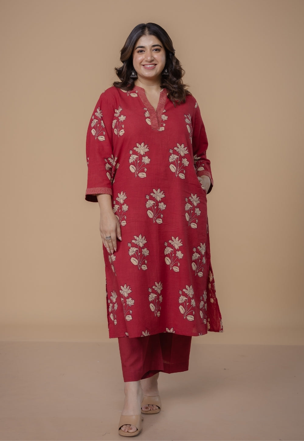 Vaanya Red Dabu Slub Cotton Straight Kurta
