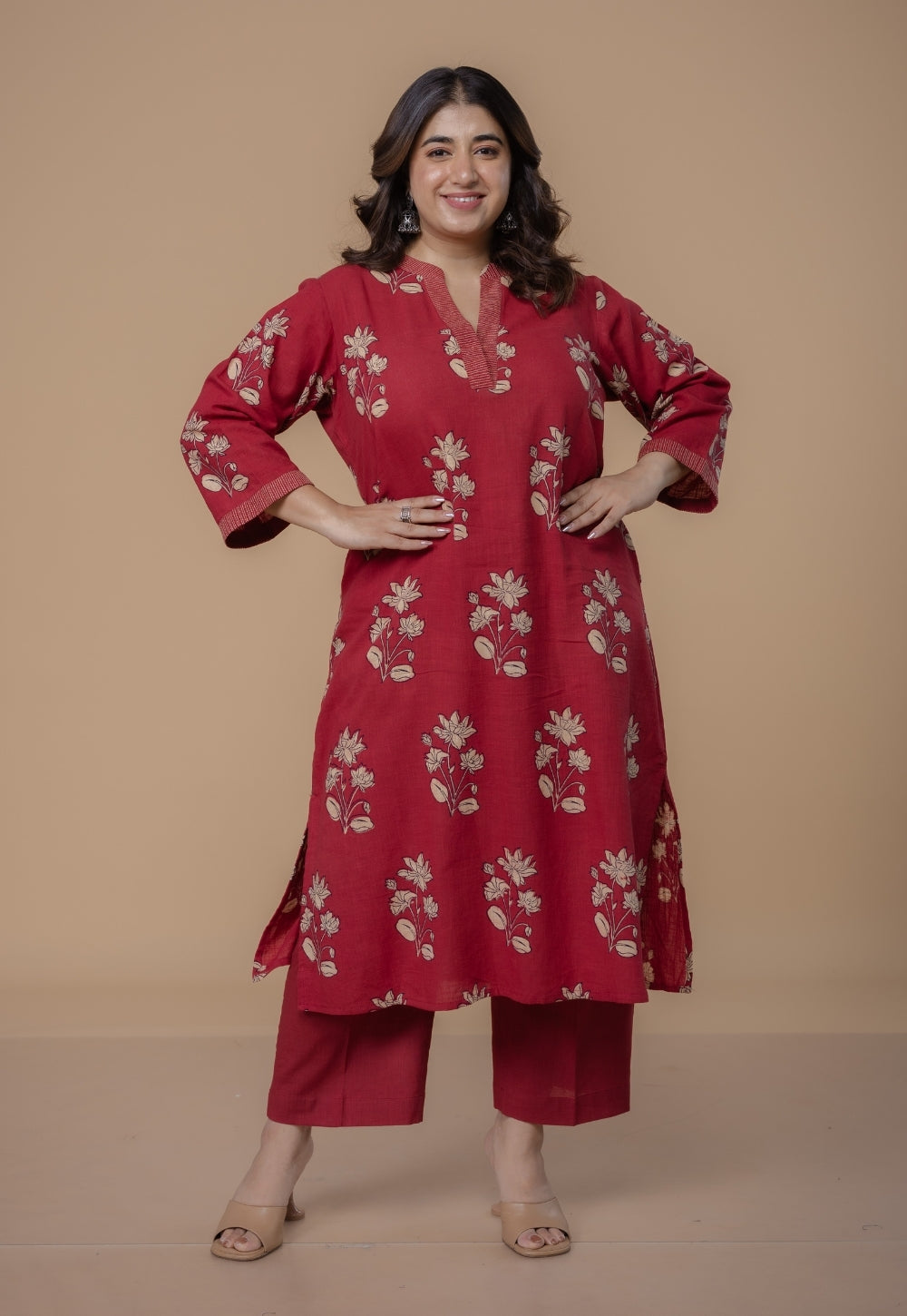 Vaanya Red Dabu Slub Cotton Straight Kurta