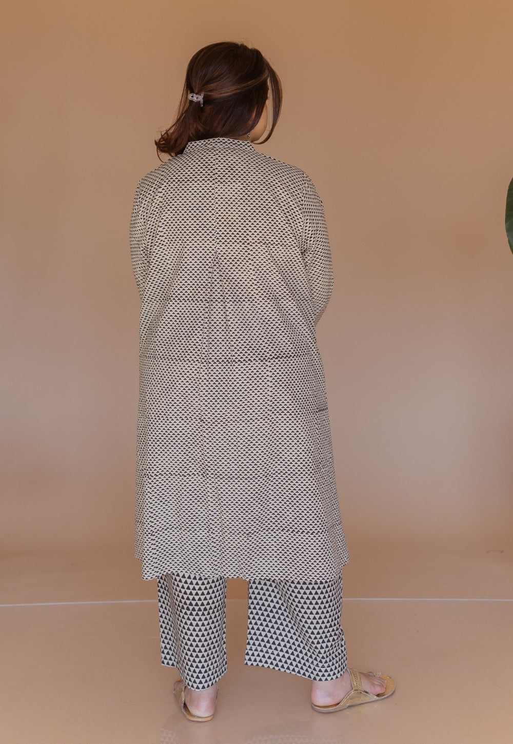 Ayaat Off White Bagru Cotton Anti-Fit Kurta