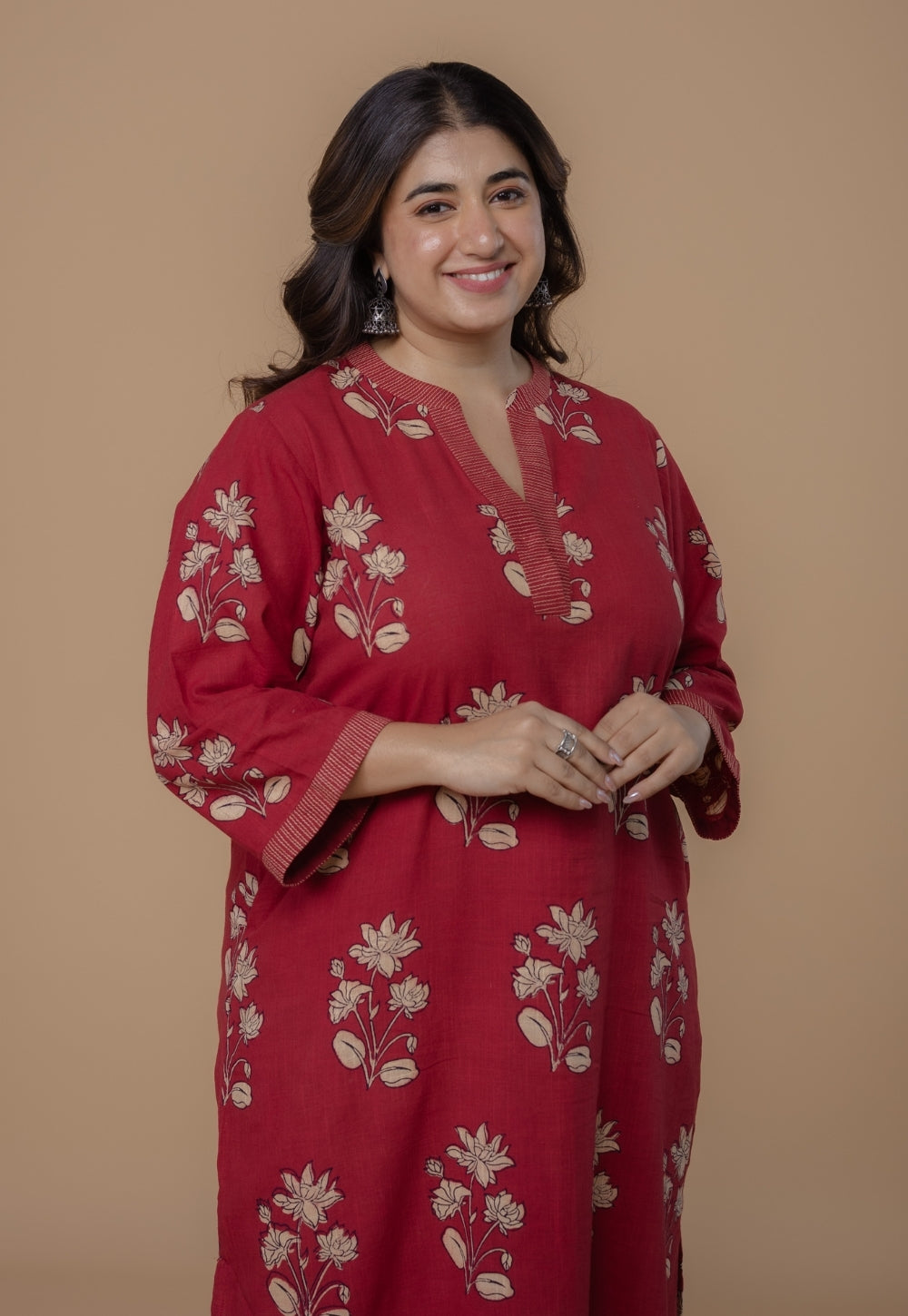 Vaanya Red Dabu Slub Cotton Straight Kurta
