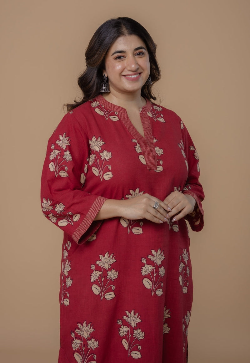 Vaanya Red Dabu Slub Cotton Straight Kurta