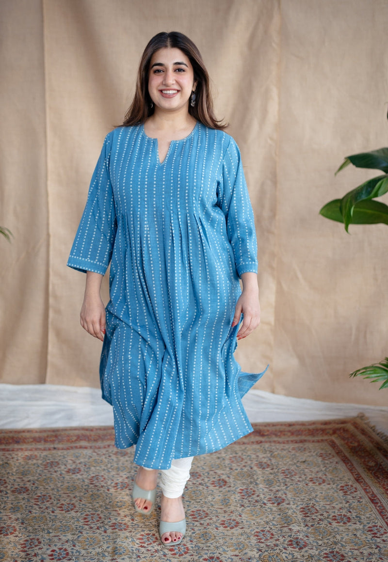 Yahvi Dabu Slub Cotton Hand Embroidered Kurta