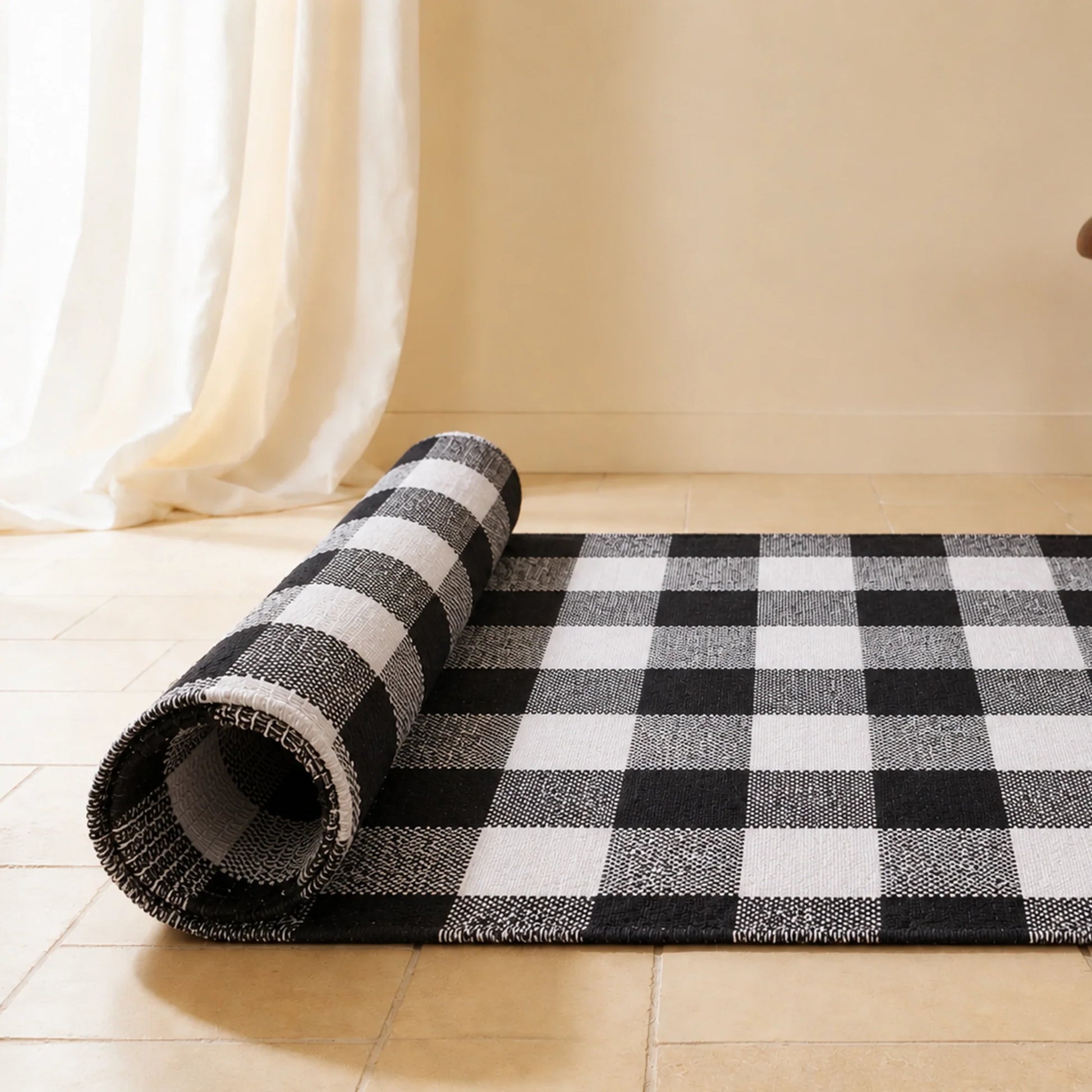 Breton Shadowplay - Plaid Cotton Rug (Black & White)-8